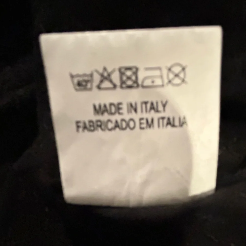 Leggiadro Sequin Tee in Black, Size 1 (Small) - Picture 10 of 10